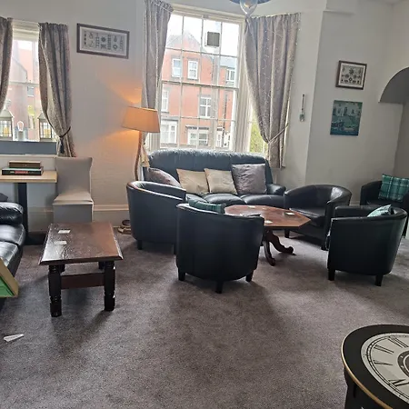 The Kenton بيت ضيافة سكرابورو