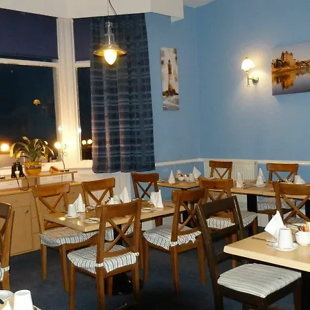 The Kenton 4*