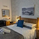 The Kenton 4*