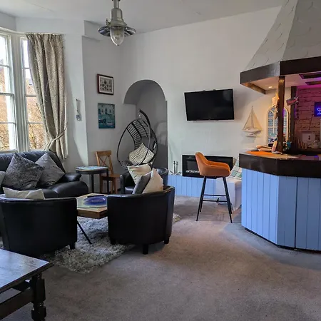 The Kenton Scarborough