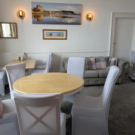 Pensjonat The Kenton 4*