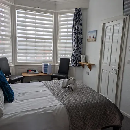 The Kenton 4*