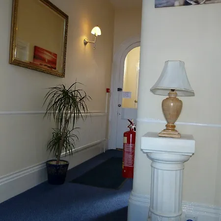 Pensjonat The Kenton 4*