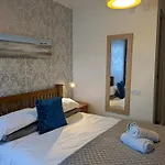 Pensionat The Kenton 4*