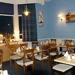 The Kenton 4*